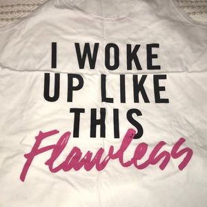 Long white tank top 💋